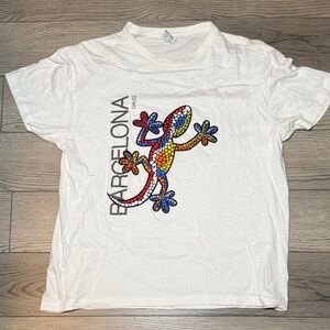 Gaudi Barcelona Mosaic Gecko Art Spanish Tee Size Small T-shirt